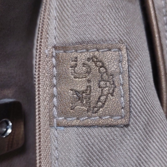 MC Matte Gold/Bronze Leather Bucket Bag - Picture 9 of 10